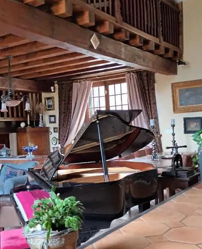 Maison Croix Du Sud. Fruits De La Passion